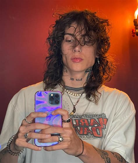 Curlyfuq (Tiktok Star) Wiki, Biography, Age, Girlfriends, Family,。